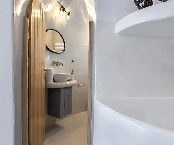 Antron Cave House Lägenhet Akrotírion