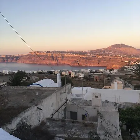 Antron Cave House Akrotírion